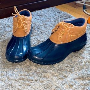 Tommy Hilfigure Duck Boots